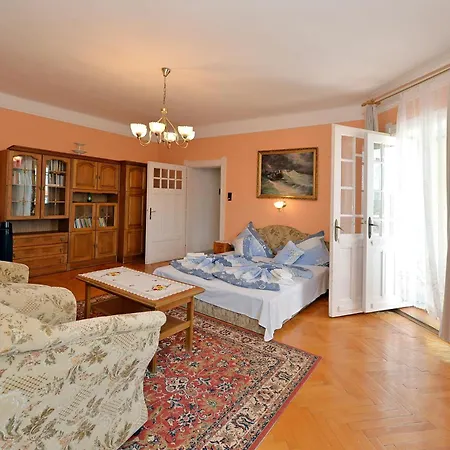 Ambrozia Apartment