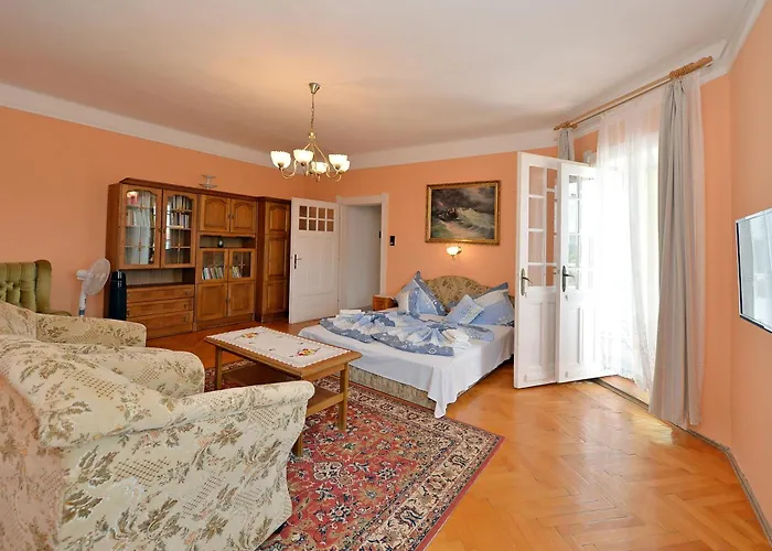 Ambrozia Apartment